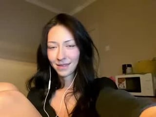 laurelimaino 18 y. o. 