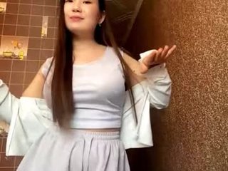 sarawaldhoff 18 y. o. 