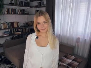 angelinahass 18 y. o. 