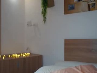 cutenass 0 y. o. cam girl loves vibration from ohmibod in her pussy online