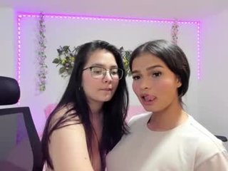 abby_parker1 21 y. o. cam girl presents dildo her men slave in the chatroom