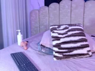lia_vel 24 y. o. cam girl loves dirty fucking on camera