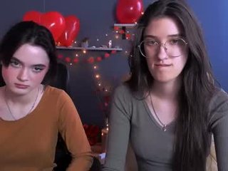 liana_kisses 19 y. o. horny couple adores fucking online