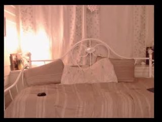 ya_never_know 24 y. o. nude cam babe throat abused while holding her own feet online