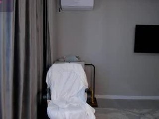 suareiko 19 y. o. cam babe with big tits in private live sex show