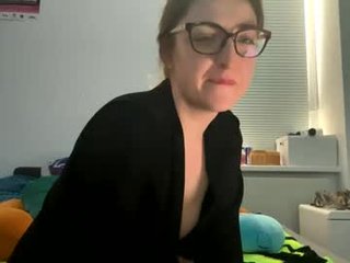 annahaunter 21 y. o. german cam girl with big tits in live sex show