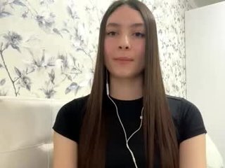 darceydavie 19 y. o. 