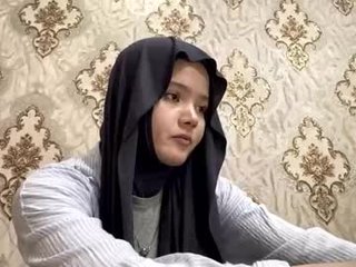 keeleylandrie 18 y. o.