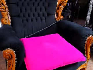 taylorfemdom 0 y. o. italian cam girl loves dress latex online