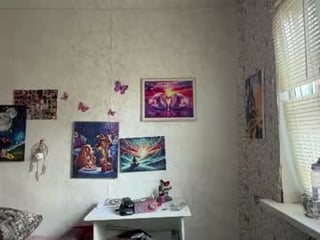 dianafrisky 18 y. o. 