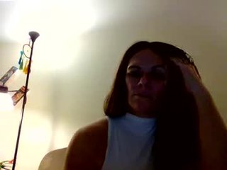 calli_girl420 40 y. o. domina cam girl loves dirty live sex in the chatroom
