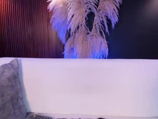 samara_hans 35 y. o. cam babe wants her tight holes get a proper treatment