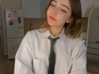 toralola 18 y. o. gorgeous submissive cam slut loves big cock