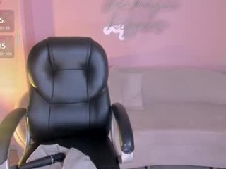 carlasmithx 99 y. o. cam slut loves fucking her boyfriend online