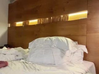 sweetemily52 0 y. o. cute cam girl with big tits pleasing her horny cunt
