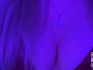 stillsweety 20 y. o. cute blonde cam girl gets her pussy banged very hard