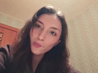 whitleyscianna 18 y. o. 