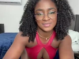 ebonyyvy 21 y. o. cam girl with tight ass makes blowjob