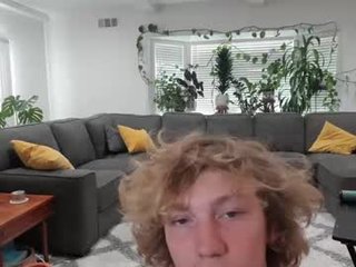 leo_wildd 18 y. o. cumshow with dildo online