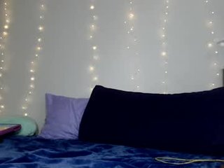 corolineclovr_and_kirkinator 0 y. o. 