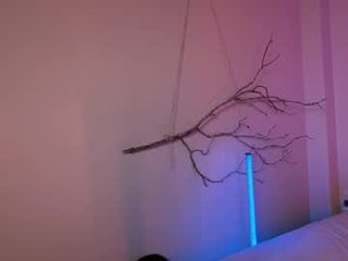 cutiiepie69 99 y. o. horny cam girl loves takes a cock deep in her pussy