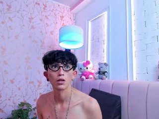 miyondodoy 0 y. o. webcam pair presents blowjob show online