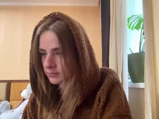 suzannetigerino 18 y. o. 