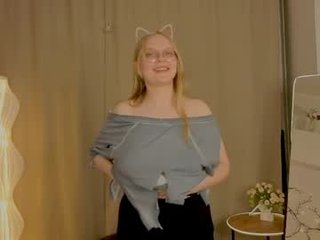 melindaventuri 18 y. o.